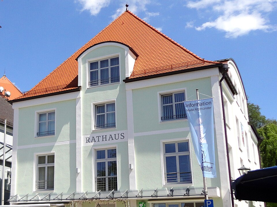 Dach-Fachbetriebe in Altomünster: Rathaus