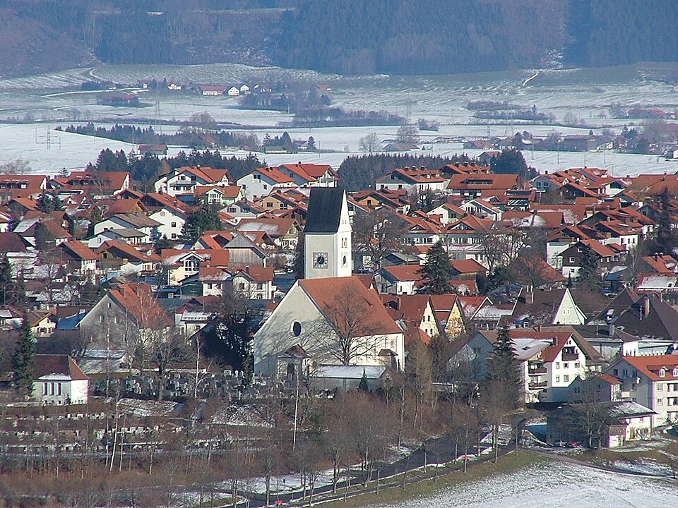 Dach-Fachbetriebe in Altusried: Stadtansicht – Foto: Richard Mayer Dach-Fachbetriebe in Altusried: Stadtansicht
