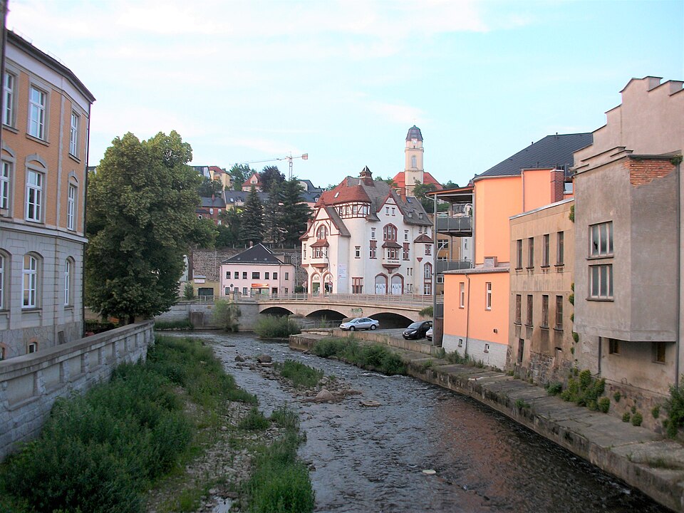 Dach-Fachbetriebe in Aue-Bad Schlema: Aue, Mündung Schwarzwasser in die Zwickauer Mulde +