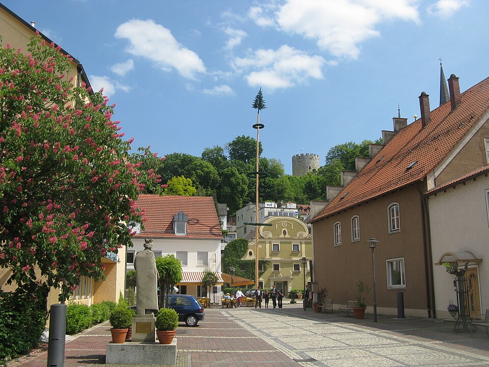 Dach-Fachbetriebe in Bad Abbach: Innenstadt – Foto: Reise-Line Dach-Fachbetriebe in Bad Abbach: Innenstadt