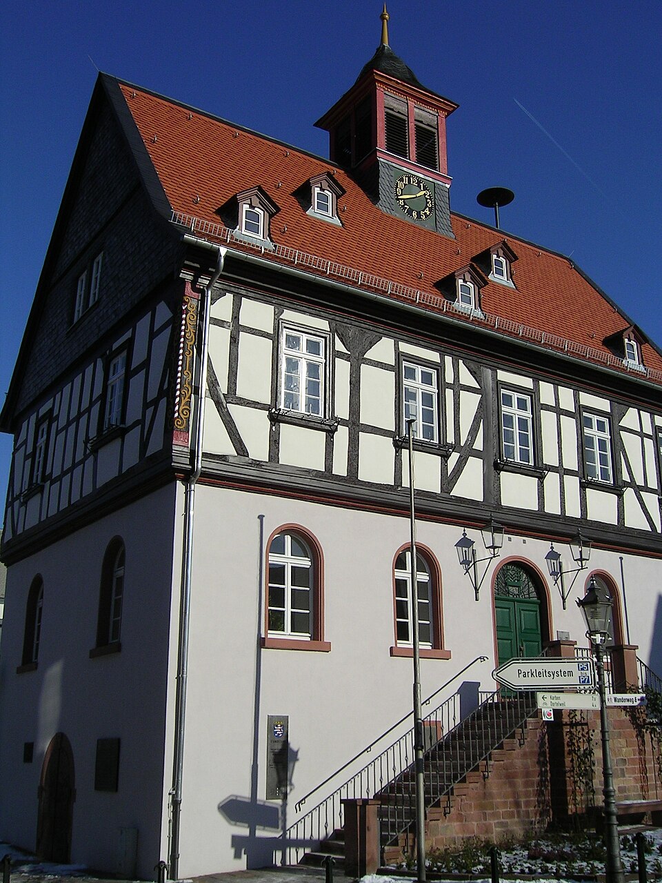 Dach-Fachbetriebe in Bad Vilbel: Stadtansicht – Foto: Cmdr Dach-Fachbetriebe in Bad Vilbel: Stadtansicht