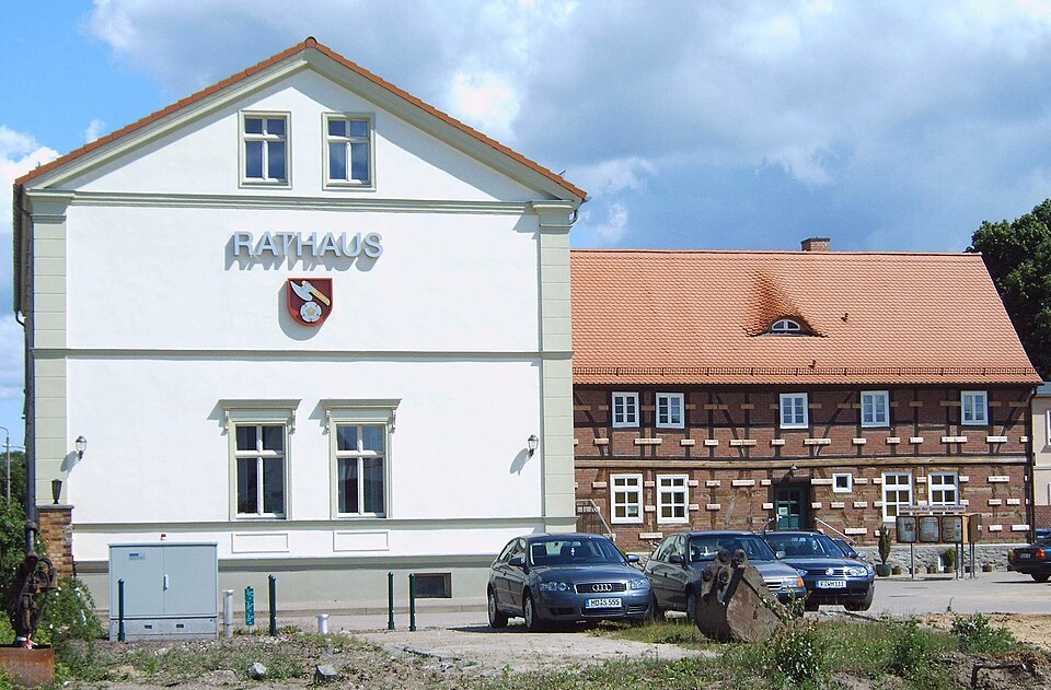 Dach-Fachbetriebe in Barleben: Rathaus