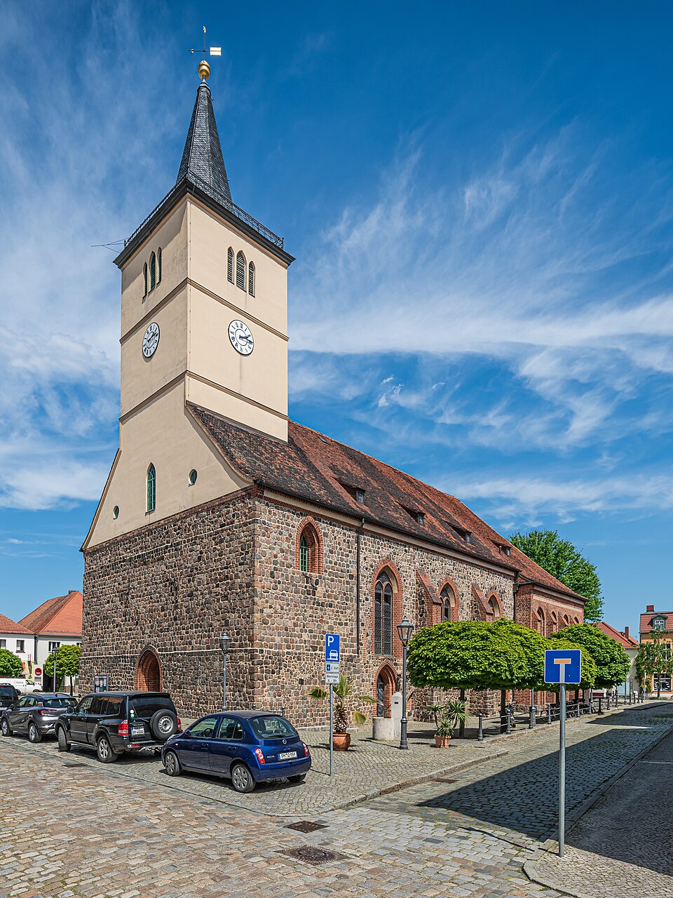 Dach-Fachbetriebe in Beelitz: Stadtansicht – Foto: A.Savin Dach-Fachbetriebe in Beelitz: Stadtansicht