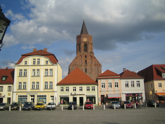 Dach-Fachbetriebe in Beeskow: Marktplatz – Foto: Gt-man Dach-Fachbetriebe in Beeskow: Marktplatz
