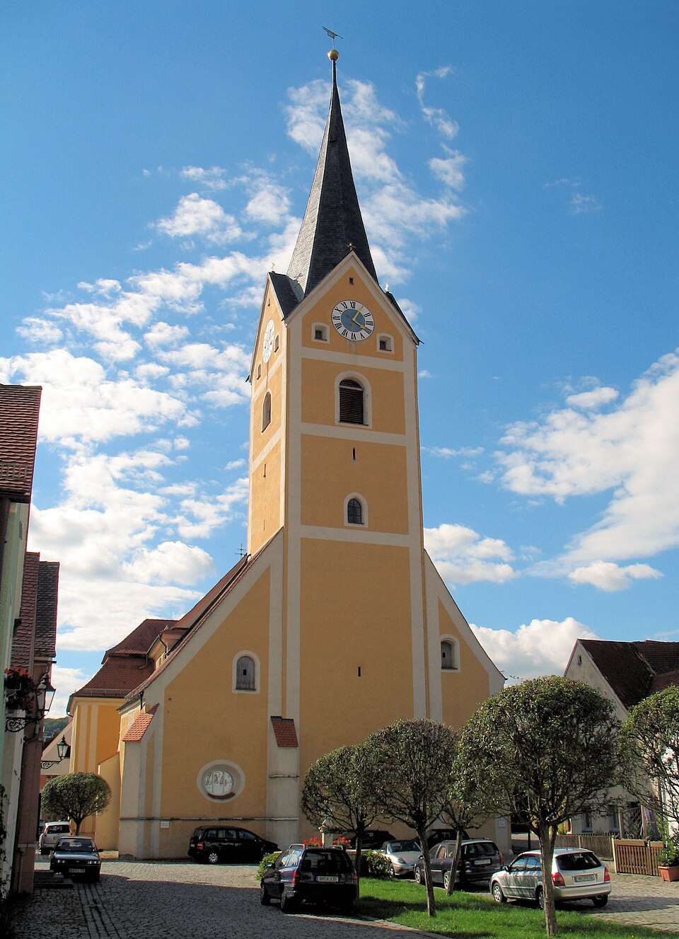 Dach-Fachbetriebe in Berching: Stadtpfarrkirche