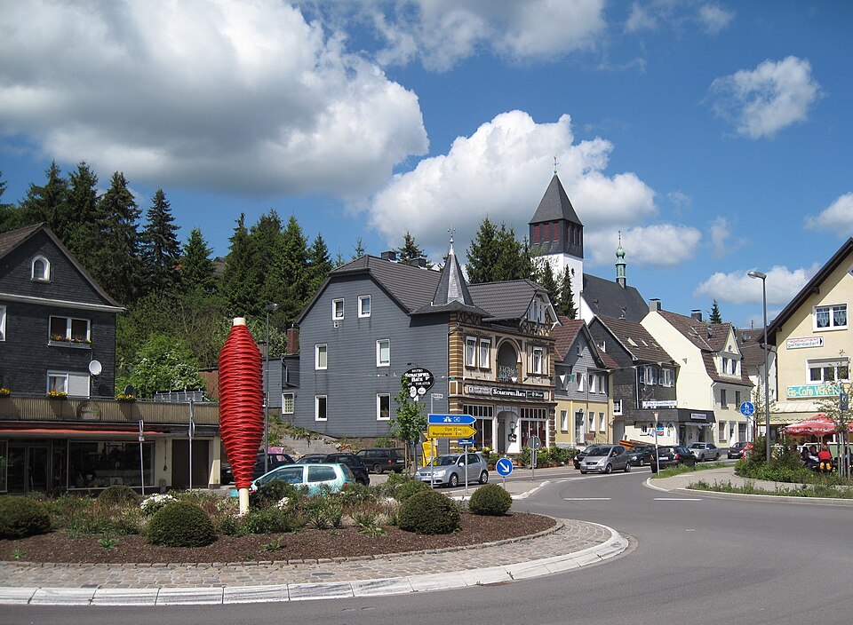 Dach-Fachbetriebe in Bergneustadt: Stadtansicht