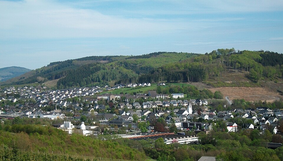 Dach-Fachbetriebe in Bestwig: Stadtansicht – Foto: Stefan Didam - Schmallenberg Dach-Fachbetriebe in Bestwig: Stadtansicht