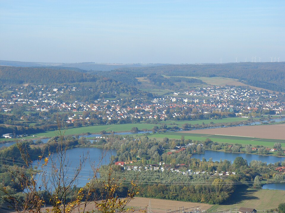 Dach-Fachbetriebe in Beverungen: Stadtansicht – Foto: Theonly1 Dach-Fachbetriebe in Beverungen: Stadtansicht