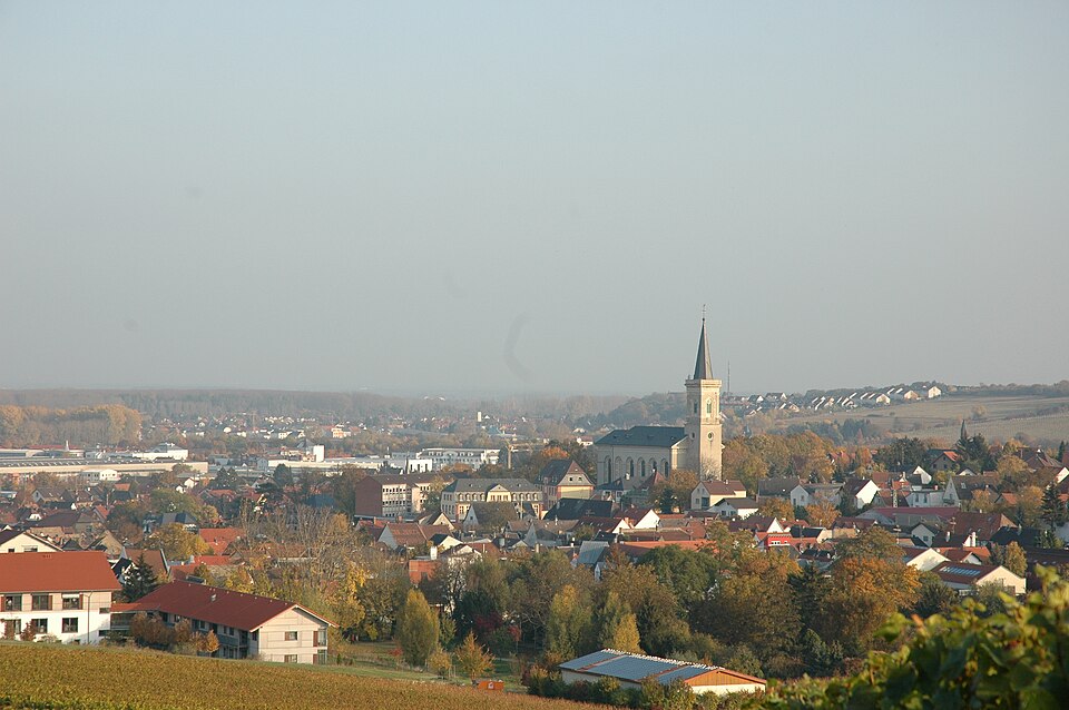 Dach-Fachbetriebe in Bodenheim: Stadtansicht – Foto: Vera Buhl Dach-Fachbetriebe in Bodenheim: Stadtansicht