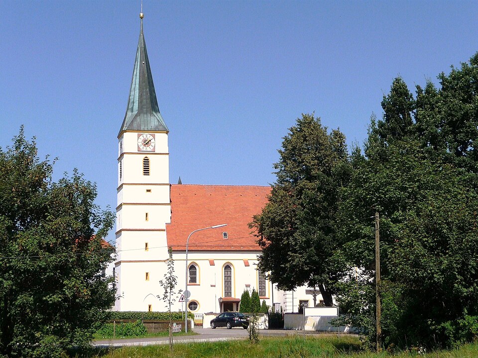 Dach-Fachbetriebe in Bodenkirchen: Pfarrkirche – Foto: Konrad Lackerbeck Dach-Fachbetriebe in Bodenkirchen: Pfarrkirche