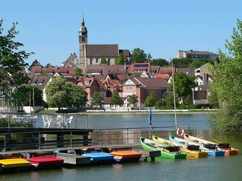Dach-Fachbetriebe in Böblingen: Oberer-see stadtkirche