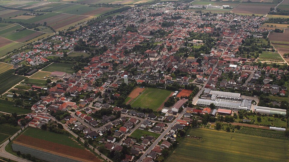 Dach-Fachbetriebe in Böhl-Iggelheim: Stadtansicht
