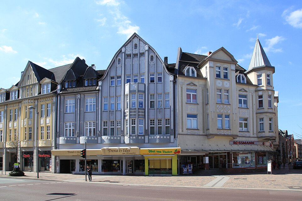 Dach-Fachbetriebe in Bottrop: Altmarkt – Foto: Frank Vincentz Dach-Fachbetriebe in Bottrop: Altmarkt