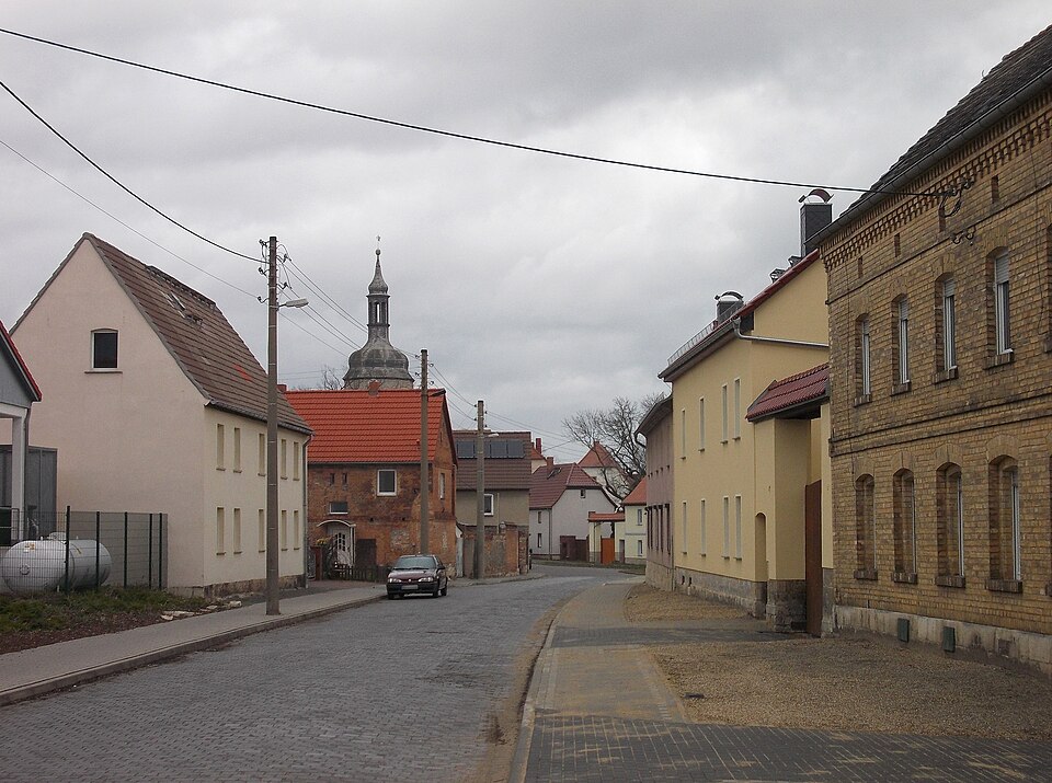 Dach-Fachbetriebe in Braunsbedra: Stadtansicht – Foto: Jwaller Dach-Fachbetriebe in Braunsbedra: Stadtansicht