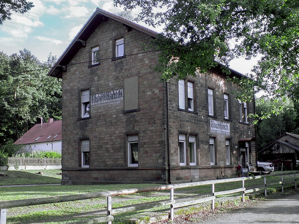 Dach-Fachbetriebe in Bruchmühlbach-Miesau: Bahnhof