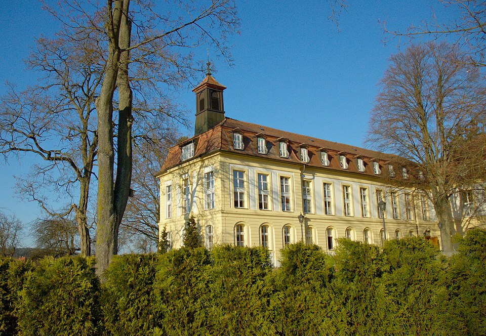 Dach-Fachbetriebe in Bruckberg: Schloss – Foto: AlexanderRahm Dach-Fachbetriebe in Bruckberg: Schloss