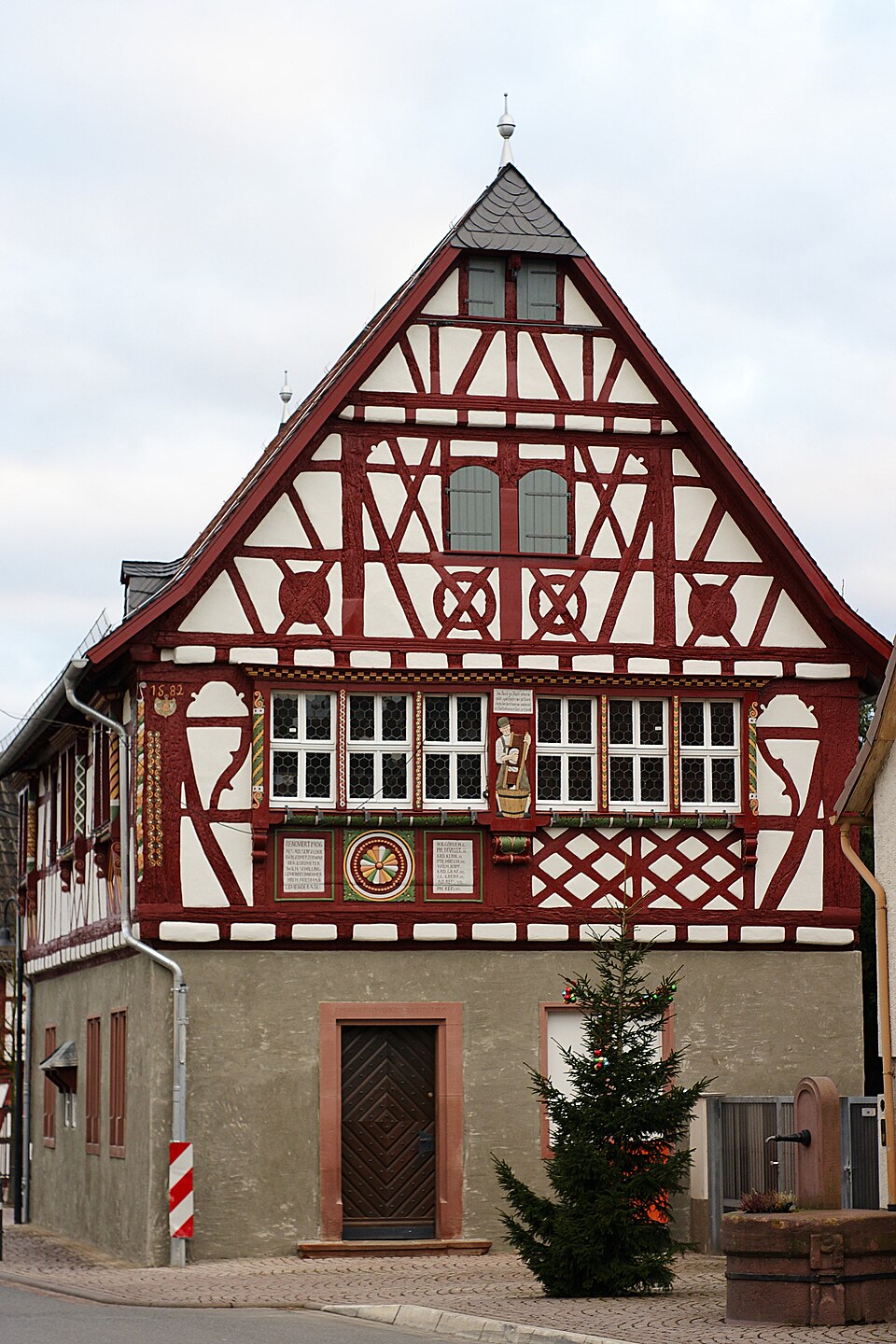 Dach-Fachbetriebe in Büttelborn: Altes Rathaus