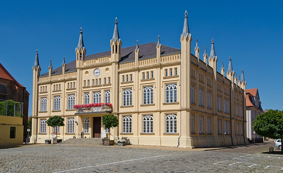 Dach-Fachbetriebe in Bützow: Markt Rathaus – Foto: An-d Dach-Fachbetriebe in Bützow: Markt Rathaus