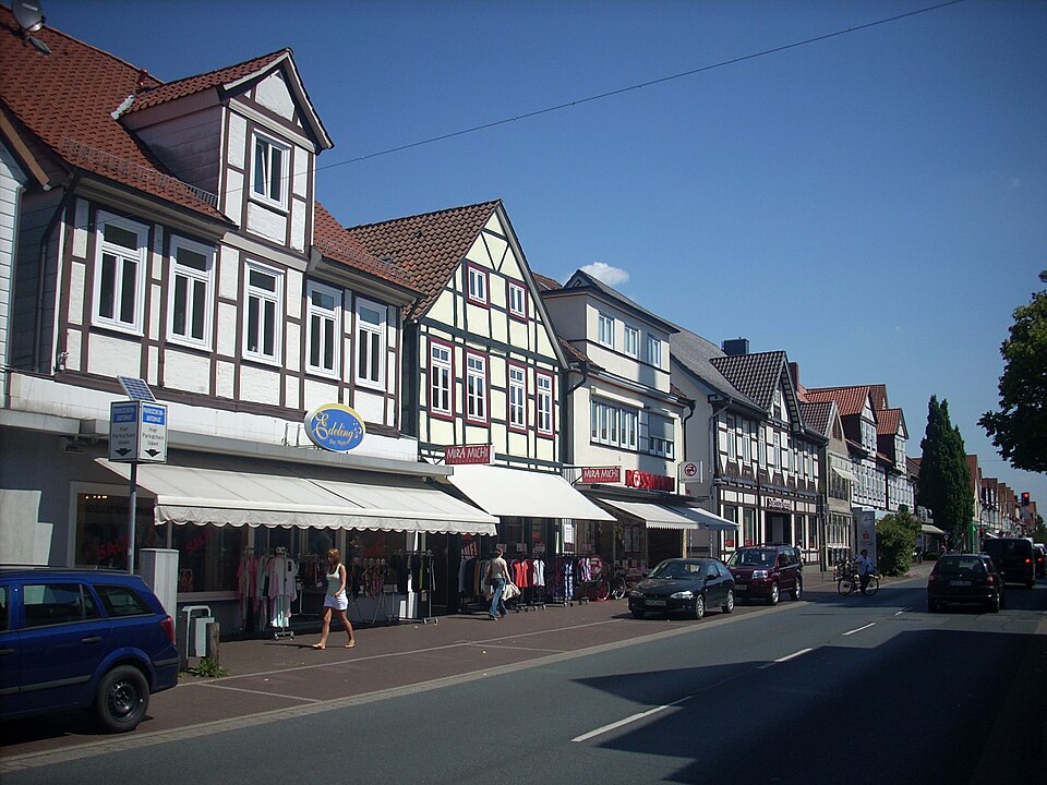 Dach-Fachbetriebe in Burgdorf: Marktstrasse – Foto: Rabanus Flavus Dach-Fachbetriebe in Burgdorf: Marktstrasse