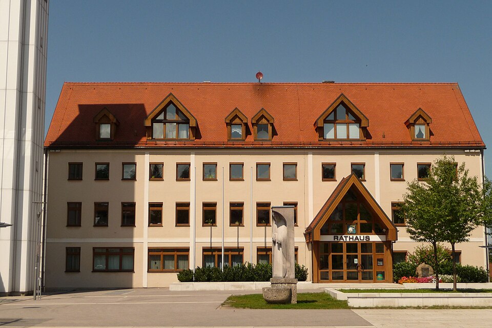 Dach-Fachbetriebe in Burgkirchen an der Alz: Rathaus