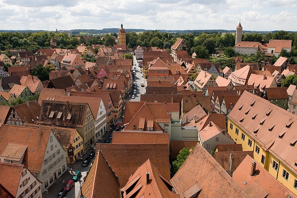 Dach-Fachbetriebe in Dinkelsbühl: Kirchturm