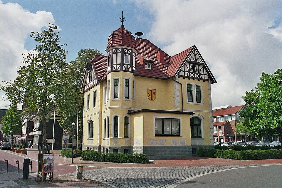 Dach-Fachbetriebe in Dinklage: Rathaus