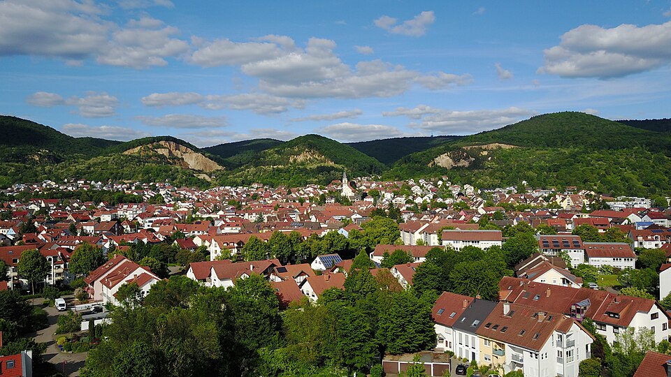 Dach-Fachbetriebe in Dossenheim: Luftbild