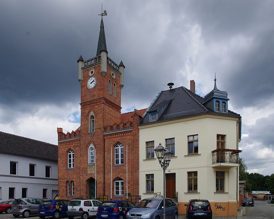 Dach-Fachbetriebe in Drebkau: Drebkauer Hauptstraße – Foto: Clemensfranz Dach-Fachbetriebe in Drebkau: Drebkauer Hauptstraße