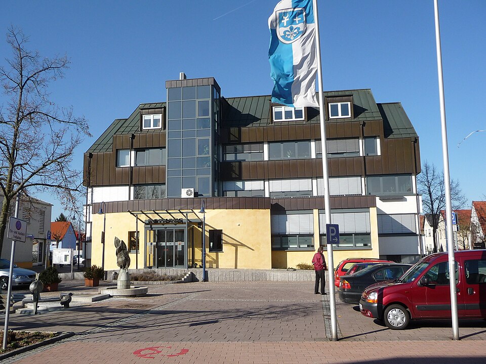 Dach-Fachbetriebe in Dudenhofen: Rathaus – Foto: Immanuel Giel Dach-Fachbetriebe in Dudenhofen: Rathaus
