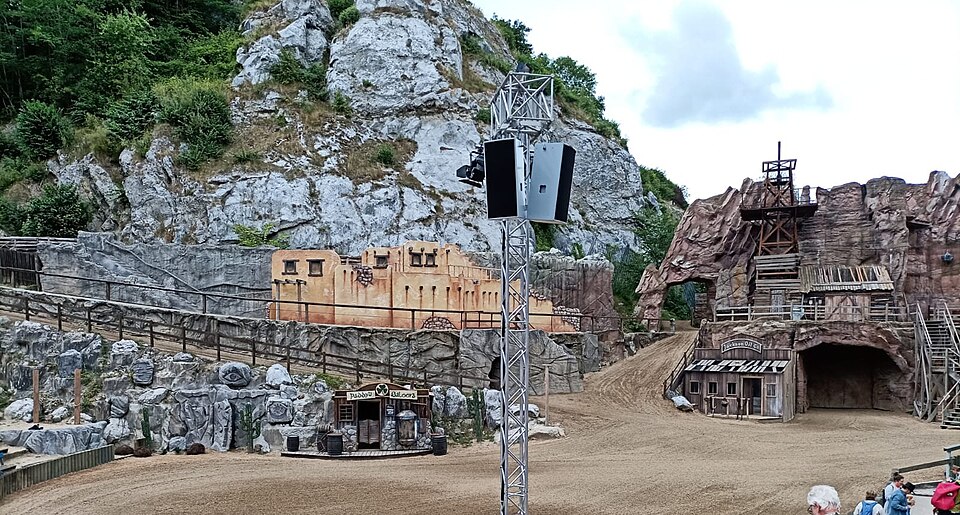 Dach-Fachbetriebe in Ebersbach: Stadtansicht – Foto: Un Gateaux Dach-Fachbetriebe in Ebersbach: Stadtansicht