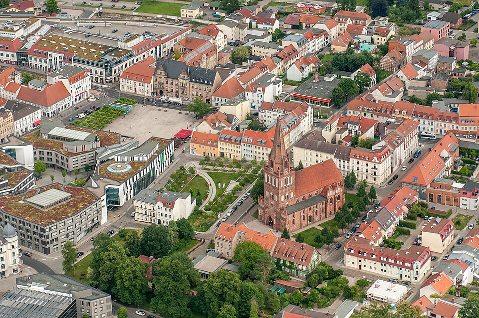 Dach-Fachbetriebe in Eberswalde: Stadtansicht – Foto: Ralf Roletschek Dach-Fachbetriebe in Eberswalde: Stadtansicht