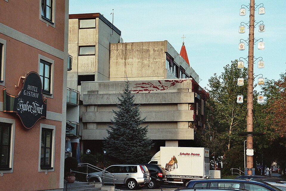 Dach-Fachbetriebe in Eching: Rathaus