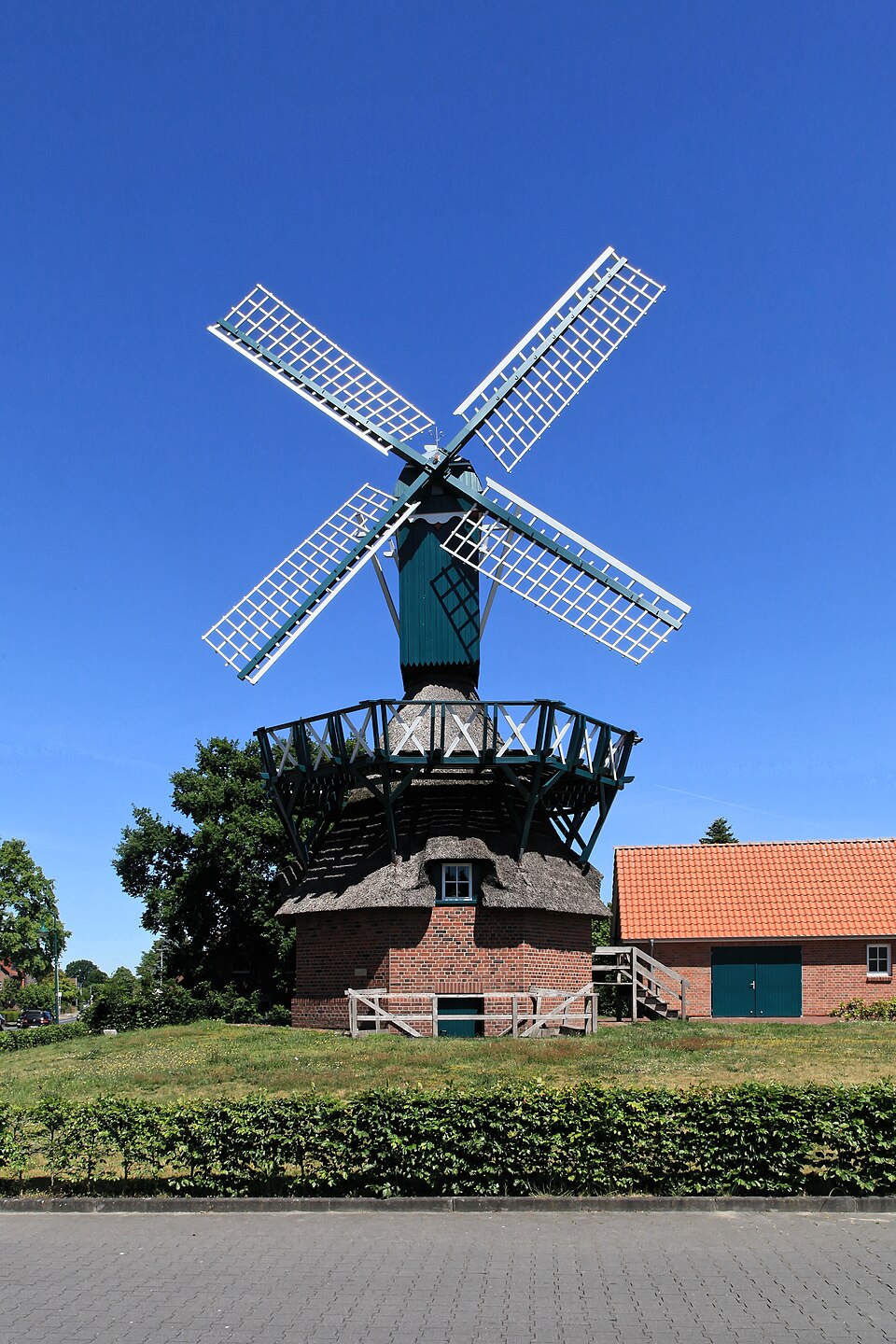 Dach-Fachbetriebe in Edewecht: Hauptstraße, Kokermühle