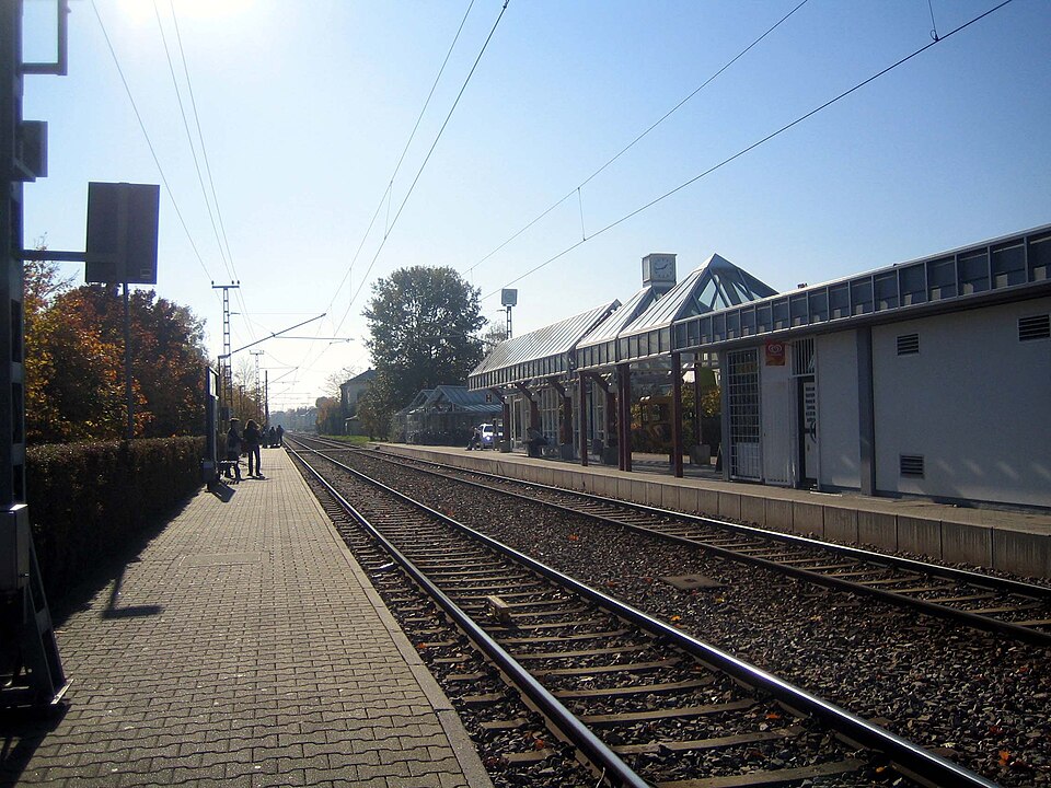 Dach-Fachbetriebe in Eggenstein-Leopoldshafen: Stadtansicht – Foto: User Antifaschist 666 on de.wikipedia Dach-Fachbetriebe in Eggenstein-Leopoldshafen: Stadtansicht