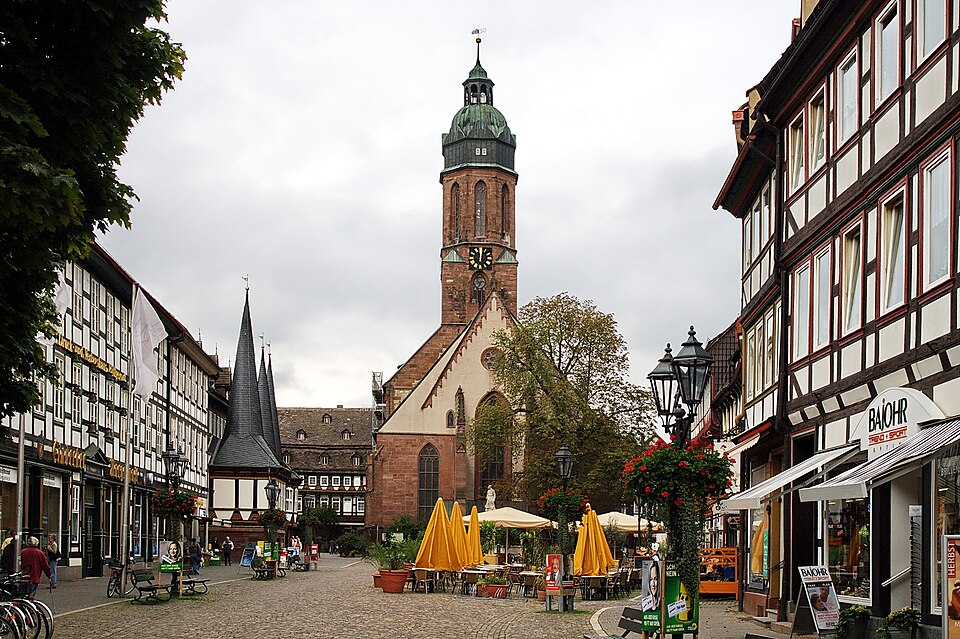 Dach-Fachbetriebe in Einbeck: Marktplatz