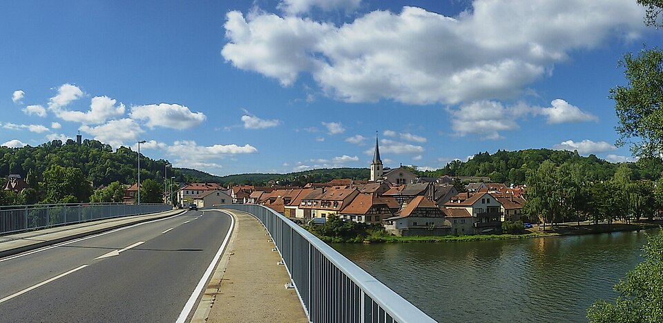 Dach-Fachbetriebe in Eltmann: Stadtansicht