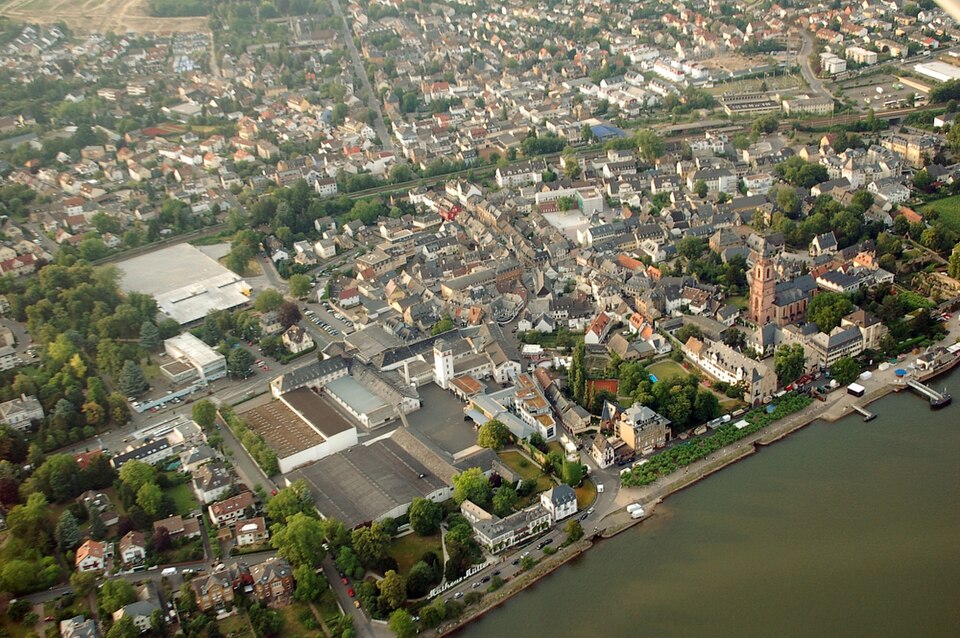 Dach-Fachbetriebe in Eltville: Stadtansicht – Foto: Fritz Geller-Grimm Dach-Fachbetriebe in Eltville: Stadtansicht