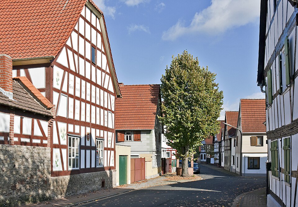 Dach-Fachbetriebe in Erlensee: Langendiebach Fachwerkhäuser – Foto: Rudolf Stricker Dach-Fachbetriebe in Erlensee: Langendiebach Fachwerkhäuser