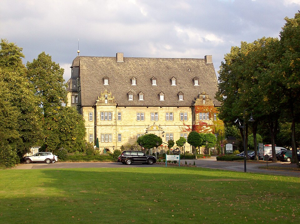Dach-Fachbetriebe in Erwitte: Schloss – Foto: Stefan Didam - Schmallenberg Dach-Fachbetriebe in Erwitte: Schloss
