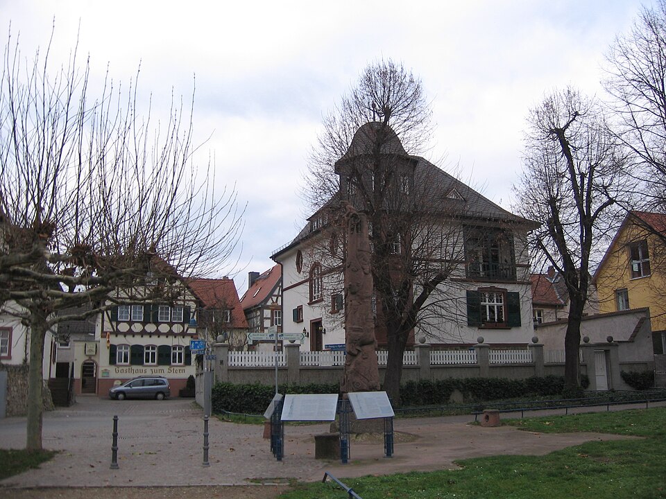 Dach-Fachbetriebe in Flörsheim: Stadtansicht – Foto: R. Duchmann, Hochheim Dach-Fachbetriebe in Flörsheim: Stadtansicht