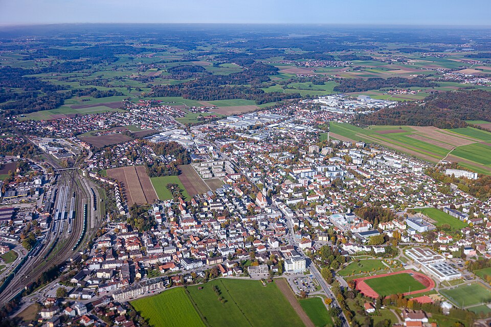 Dach-Fachbetriebe in Freilassing: Stadtansicht – Foto: Arne Müseler Dach-Fachbetriebe in Freilassing: Stadtansicht