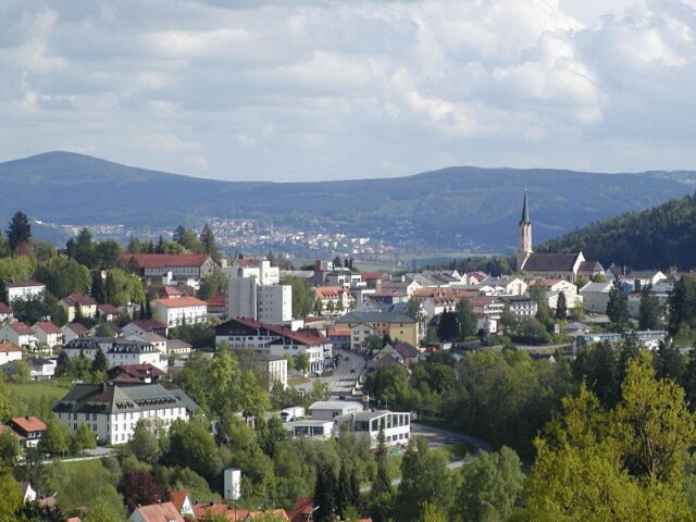 Dach-Fachbetriebe in Freyung: Stadtansicht – Foto: Woidbua at German Wikipedia Dach-Fachbetriebe in Freyung: Stadtansicht