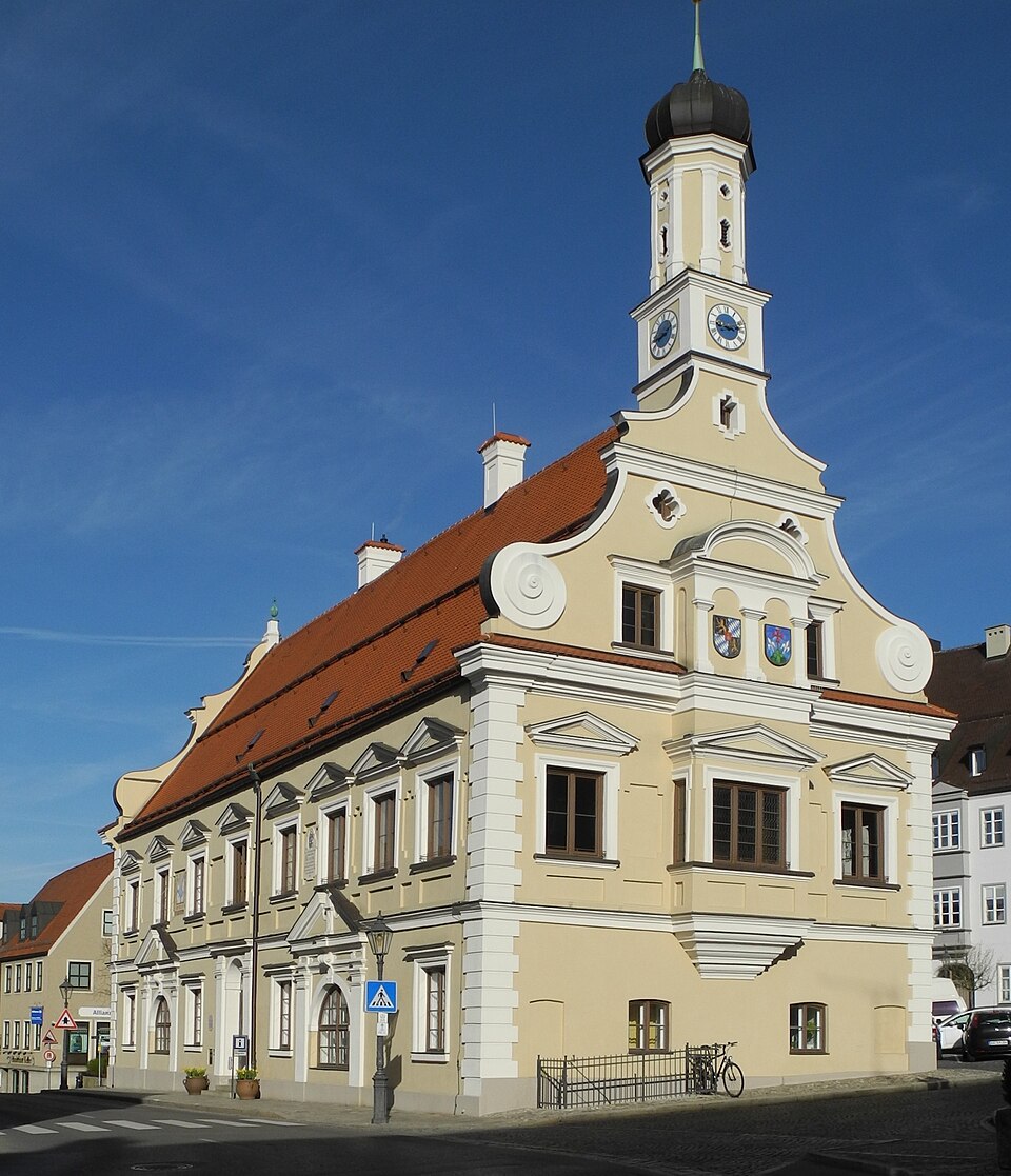Dach-Fachbetriebe in Friedberg: Rathaus