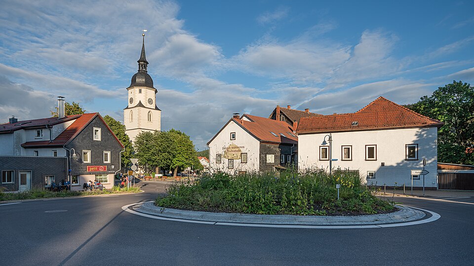 Dach-Fachbetriebe in Friedrichroda: Stadtansicht – Foto: A.Savin Dach-Fachbetriebe in Friedrichroda: Stadtansicht