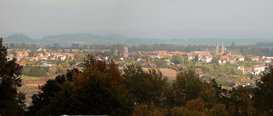 Dach-Fachbetriebe in Fritzlar: Stadtansicht – Foto: Axel Hindemith Dach-Fachbetriebe in Fritzlar: Stadtansicht