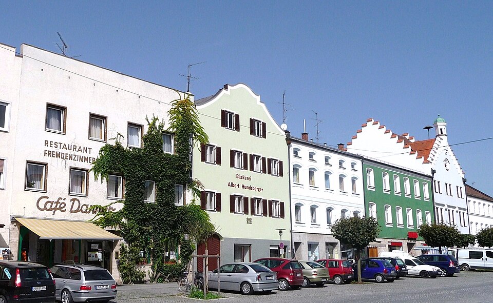 Dach-Fachbetriebe in Gangkofen: Marktplatz