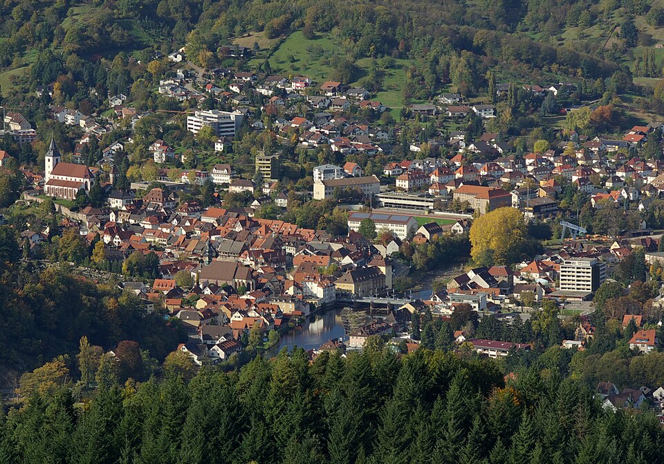Dach-Fachbetriebe in Gernsbach: Stadtansicht