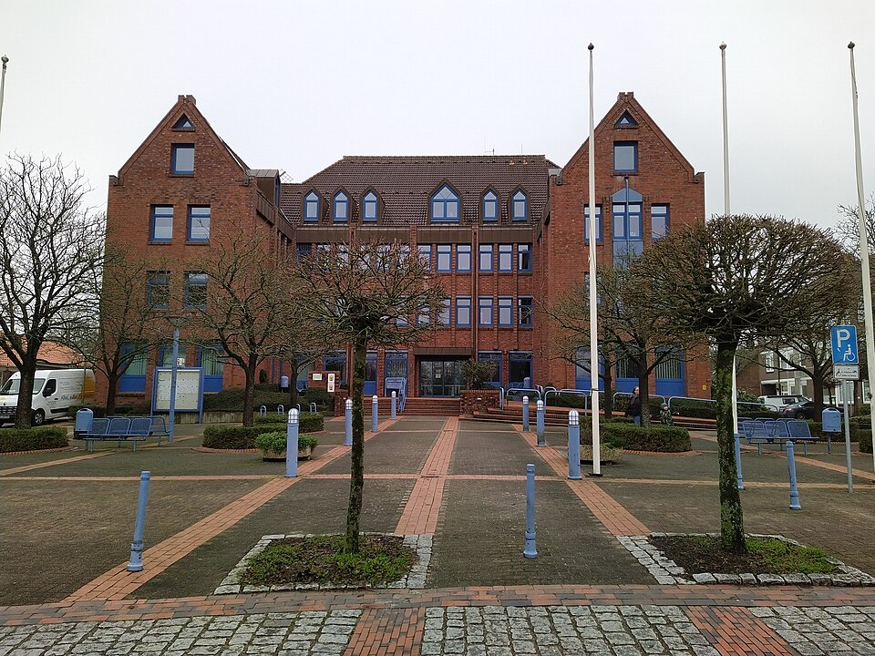 Dach-Fachbetriebe in Gettorf: Rathaus – Foto: Gerd Fahrenhorst Dach-Fachbetriebe in Gettorf: Rathaus