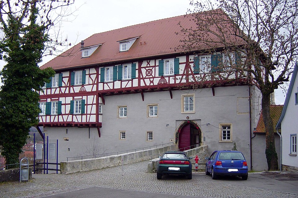 Dach-Fachbetriebe in Gomaringen: Gomaringer Schloss