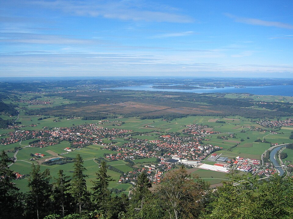 Dach-Fachbetriebe in Grassau: Stadtansicht – Foto: Cafezinho Dach-Fachbetriebe in Grassau: Stadtansicht
